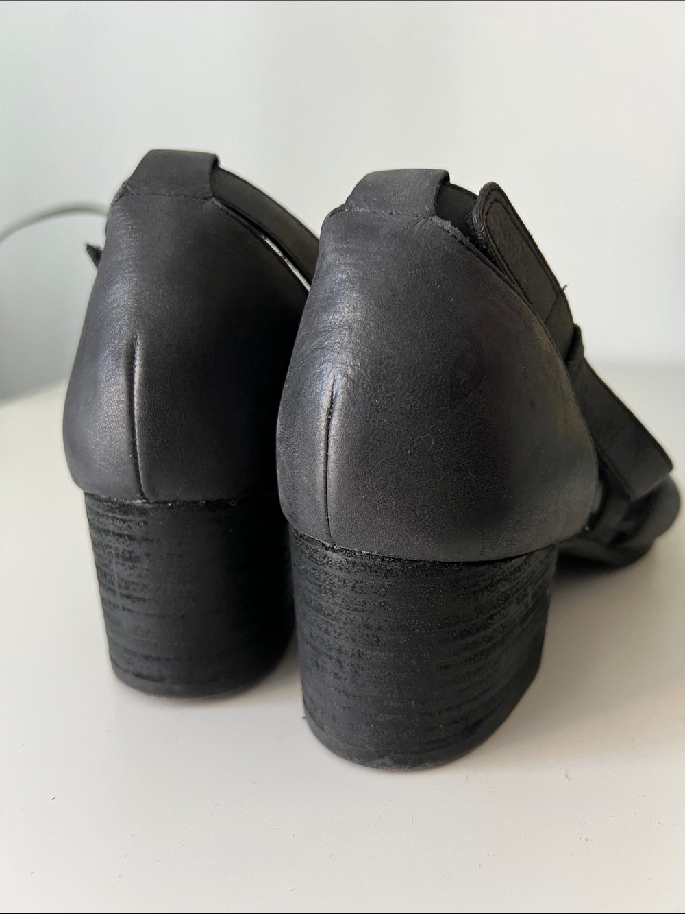 Eileen Fisher Black Leather Strappy Block Heel Sandals 9 - Picture 3 of 6